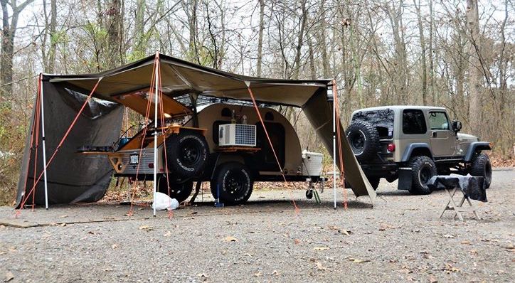 Camping in a khaki tc teardrop and jeep rubicon