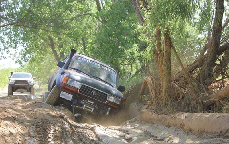 overland land cruiser in ohv park